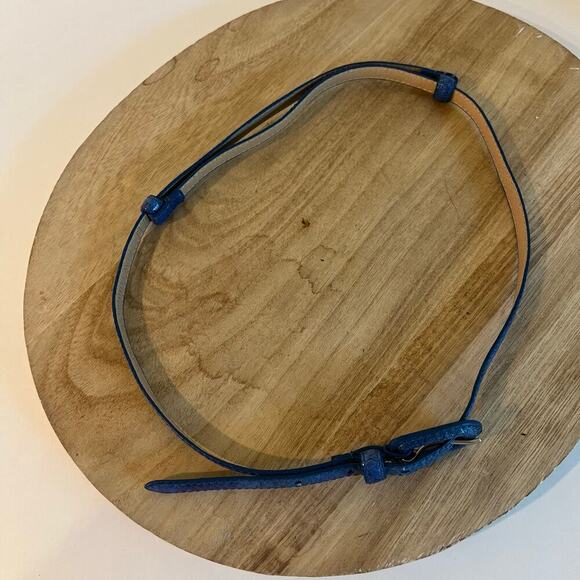 Blue Vegan Leather Adjustable Thin Skinny New York & Co Belt Size XS-Large - Picture 4 of 10